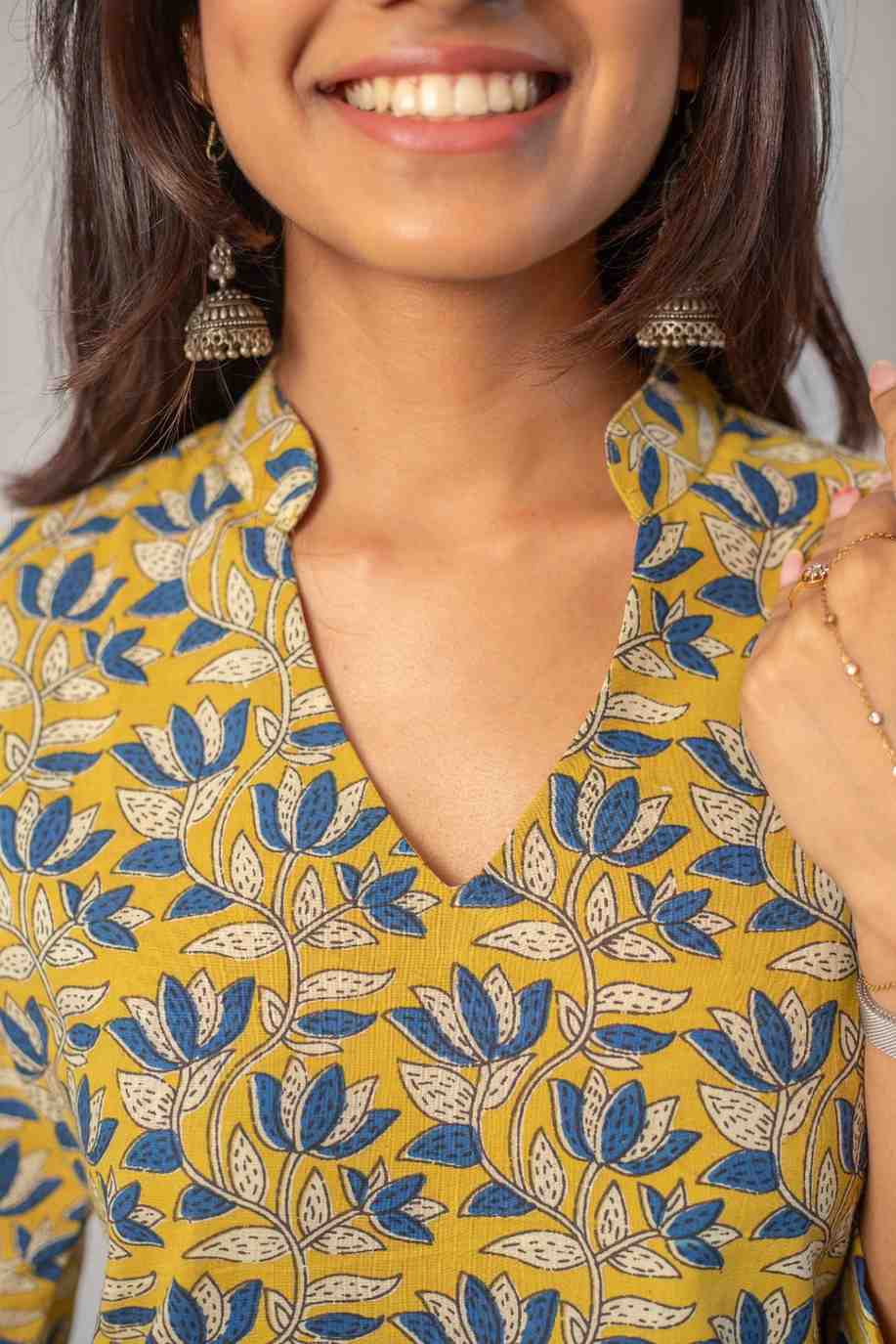 Chamakti Dhoop